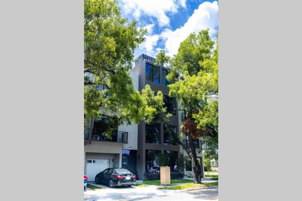 Huge 4 Bedroom Townhouse W/ Private Rooftop & Bbq Miami Exterior photo